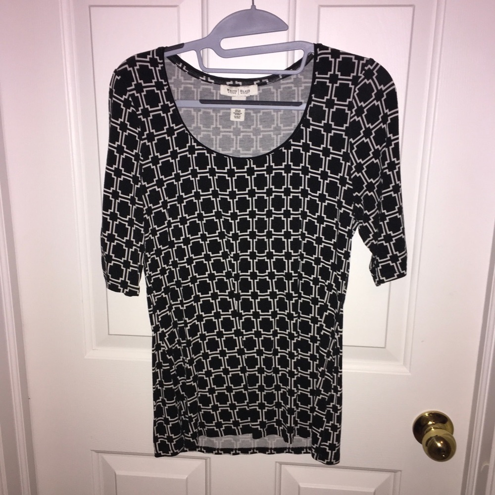 Cute and simple scoop neck tee